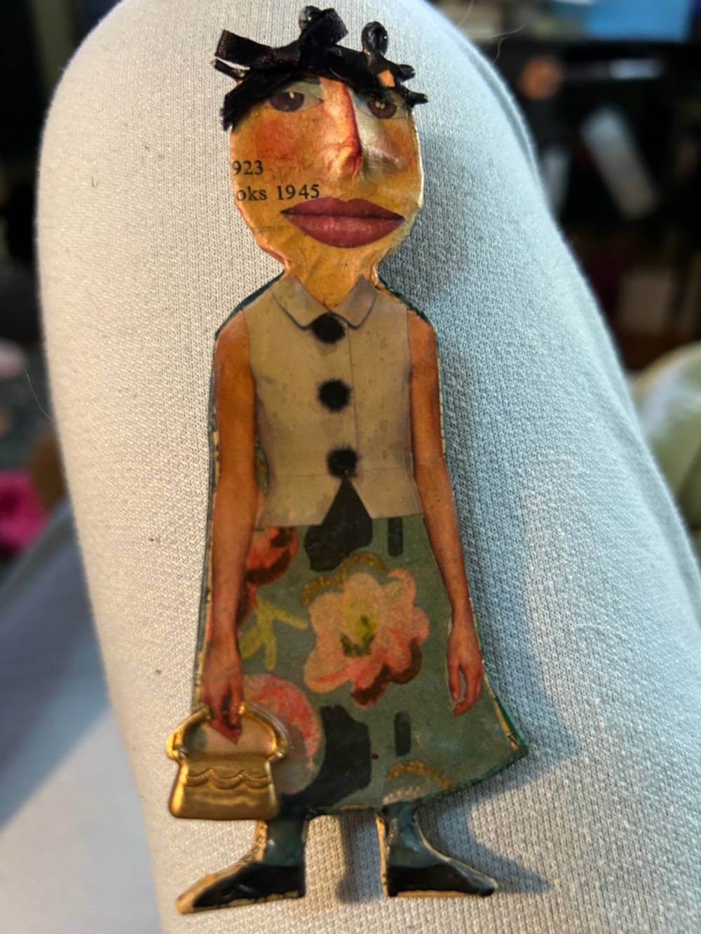 Handcrafted Floral Green Mixed-Media Women’s Brooch